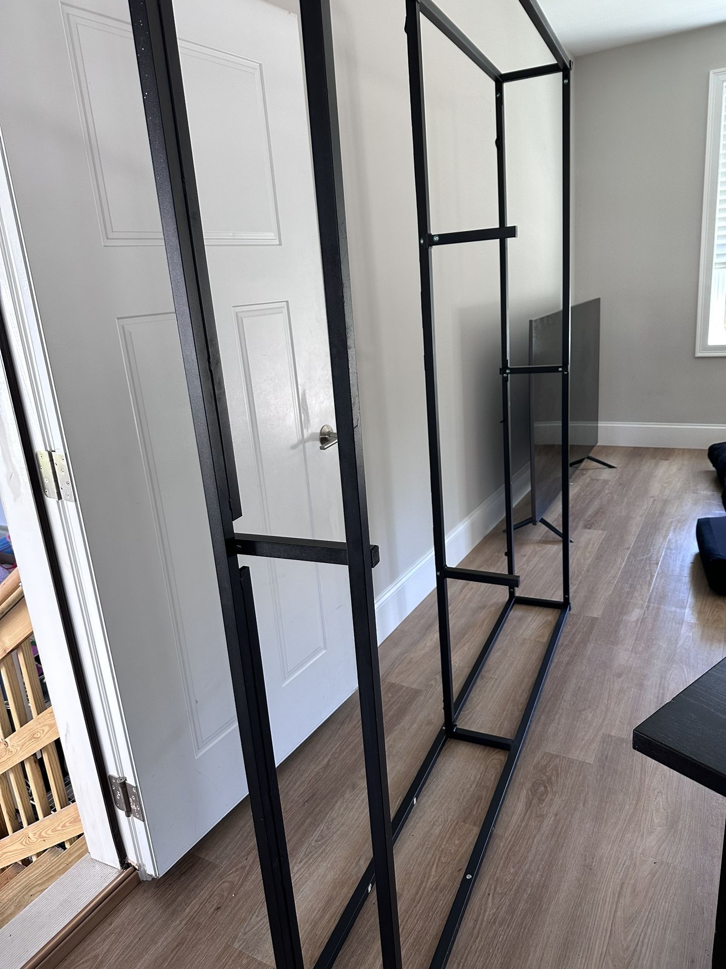 BLACK KING METAL PLATFORM BED FRAME