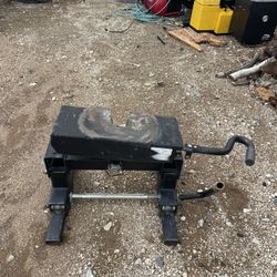Husky Fifth Wheel Hitch 