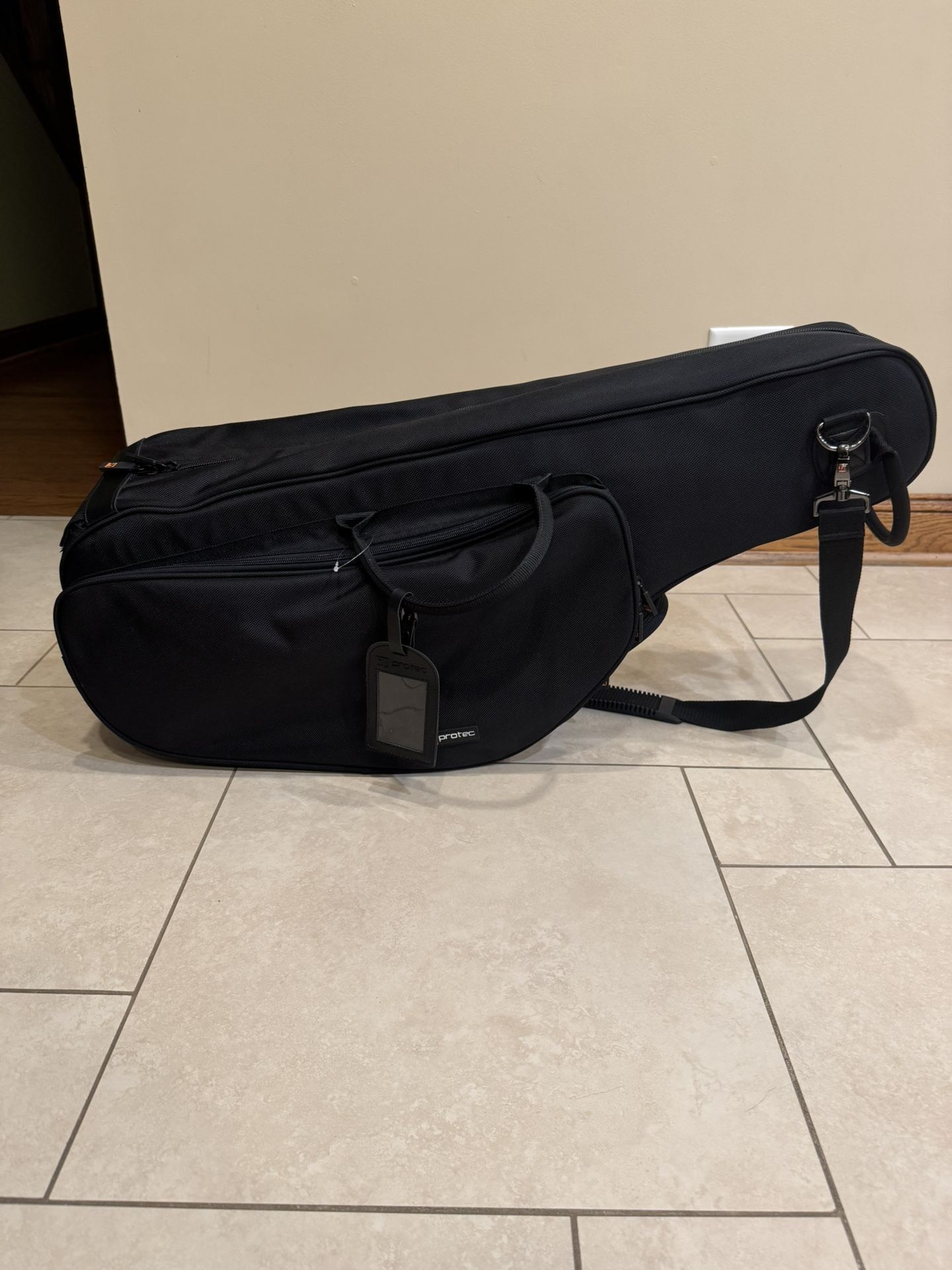 Protec Jazz Saxophone Case