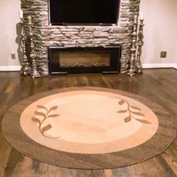 Big Round Rug 