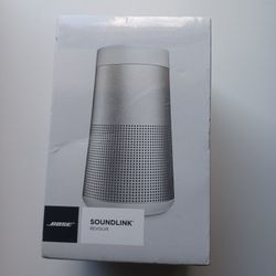 BOSE SOUNDLINK REVOLVE (Factory Sealed)