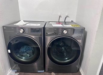 LG ThinQ Washer & Dryer Set (Like New)