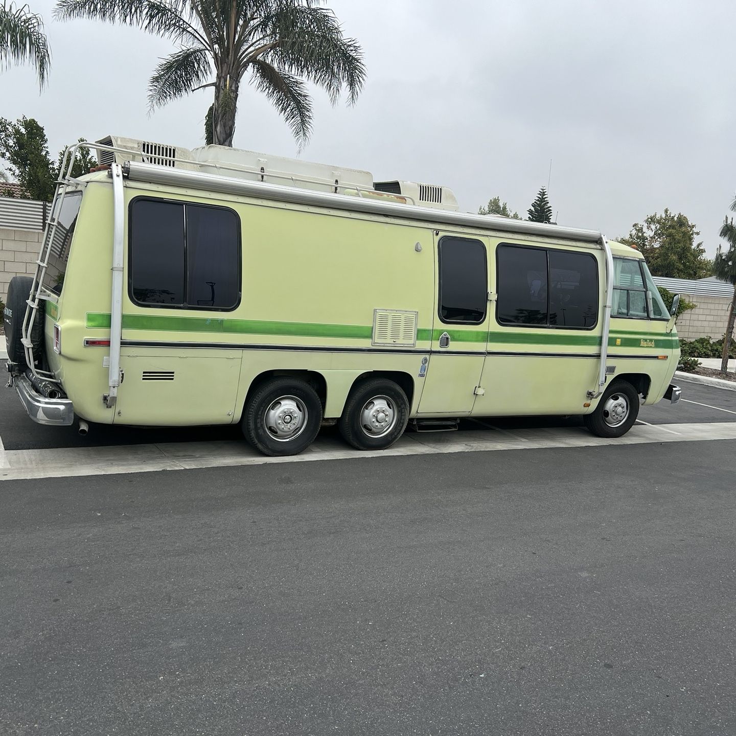 1977 gmc Palm Beach motorhome