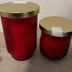 Brand New Set Of Red Amber Scented Candles And Glass Containers That Are Absolutely Beautiful Great For Christmas Time Valentines, Etc.