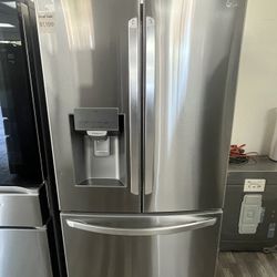 LG 3 Door French Door 28 Cu Ft Refrigerator - One Year Warranty 
