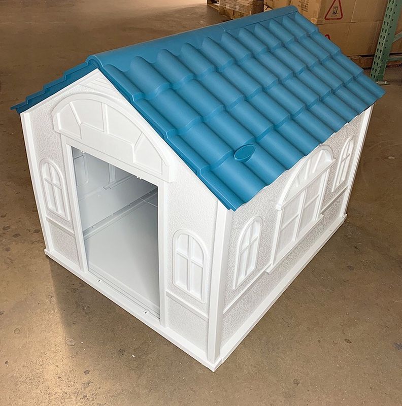 $85 (new in box) waterproof plastic dog house for medium size pet indoor outdoor cage kennel 39x33x32 inches