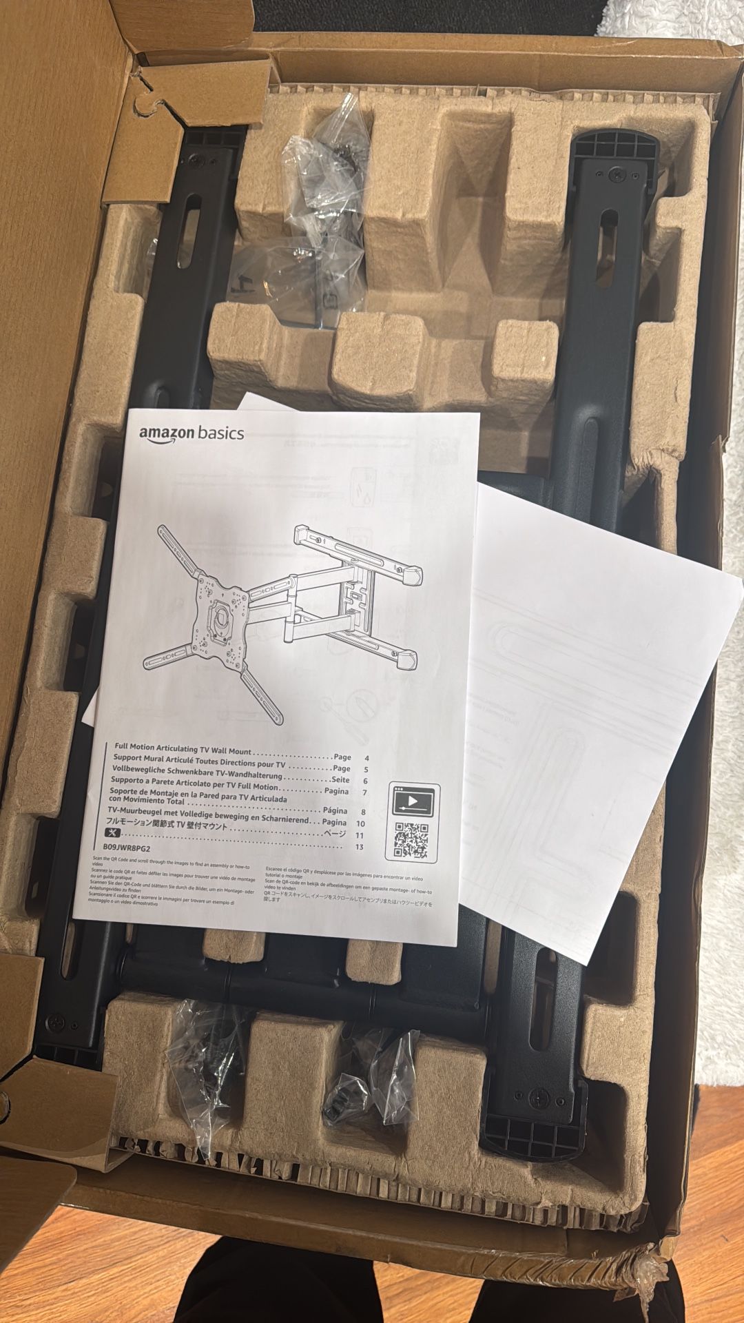 Tv wall Mount with Horizontal post installation