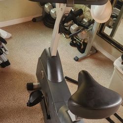 C1 Life Cycle Exercise Bike With Go Console 