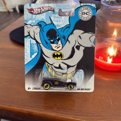 2011 Hot Wheels DOUBLE DEMON DELIVERY DC Comics Originals Batman