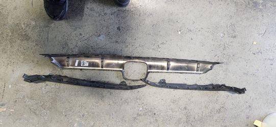 Honda Accord Front Grill Wit Lef En Right Molding  2018 2019 2020 2021 2022 Oem  Smoke  Cromo