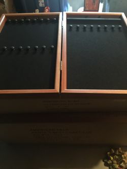 Custom wood jewelry case