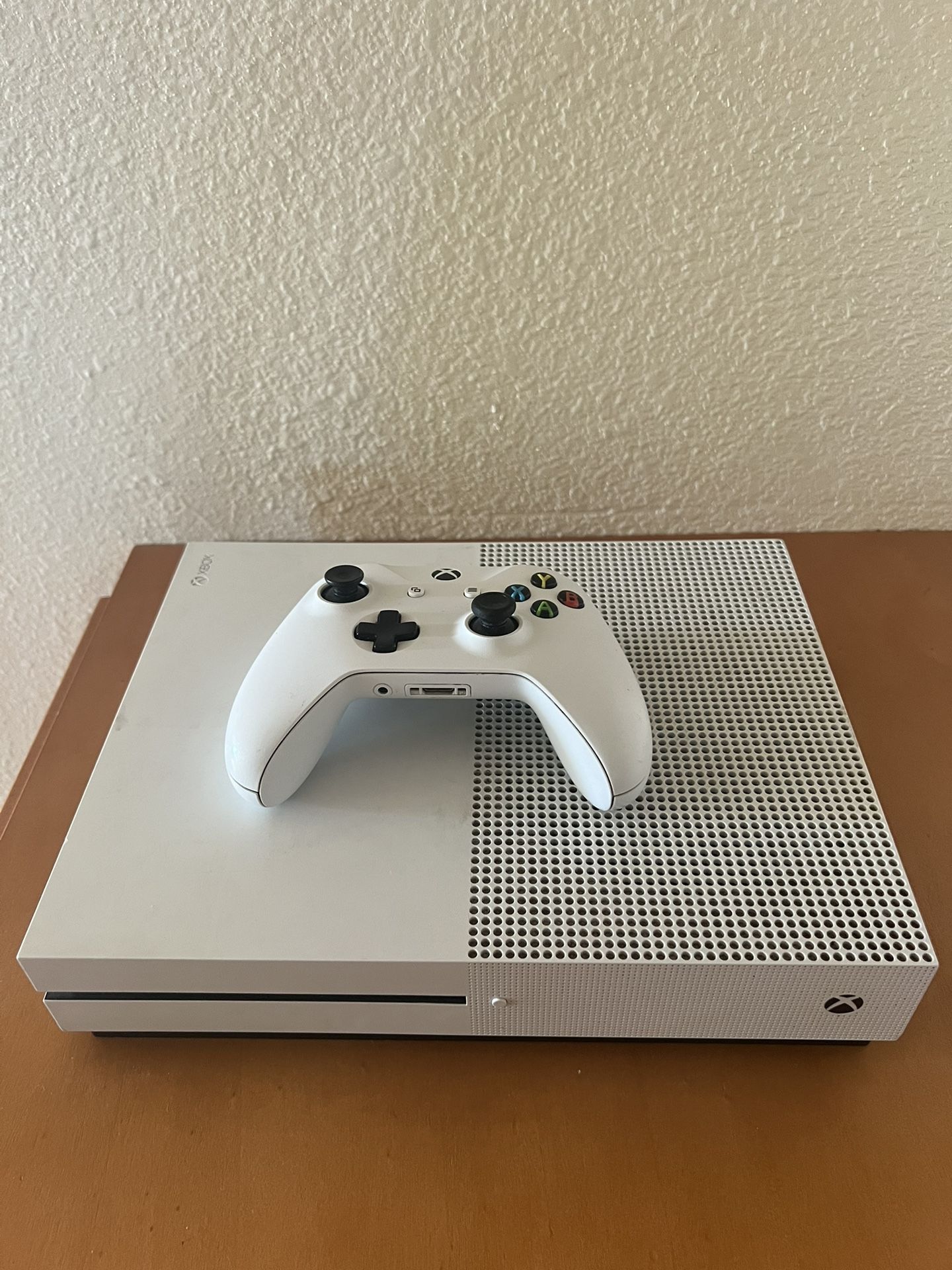 Xbox One S