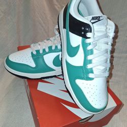 Womens Nike Dunk Low Size 8.5 Sail/Stadium Green-Black IB4363 133