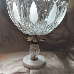 Glass fruit bowl