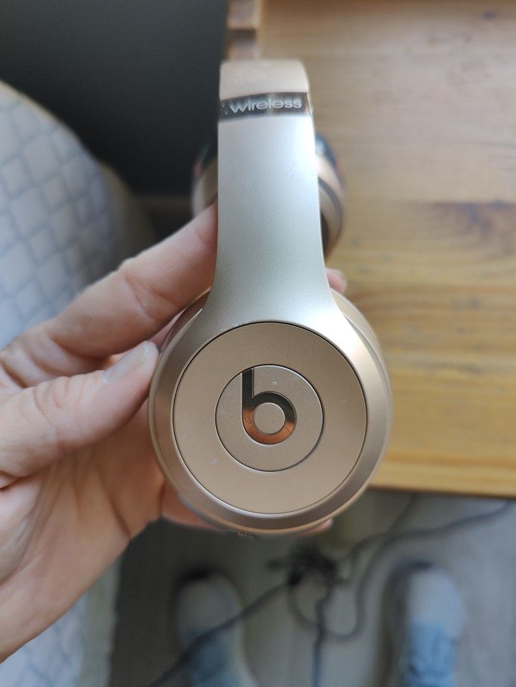 Beats Solo 3 For Repair