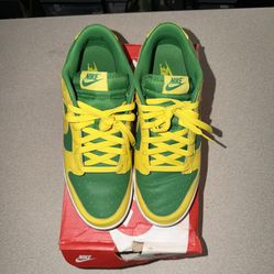 Size 8.5 Reversed Brazil Dunks $75