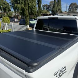 Tonneau Cover 