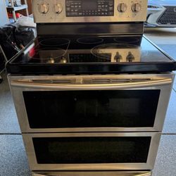 Samsung Convectional Electric Range With 5 Burner ,