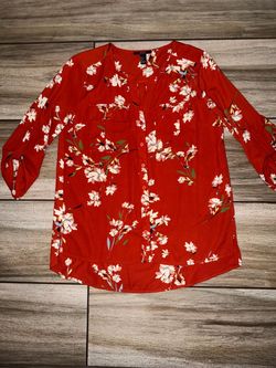 Forever 21 Red Floral Button-Down Blouse
