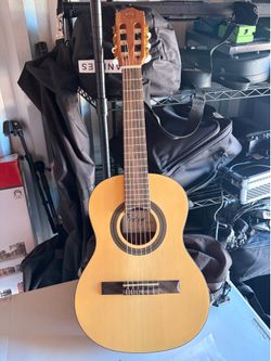Classical Guitar - 1/4 size