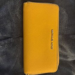 Michael Kors wallet