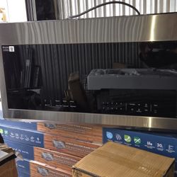 2.1 cu. ft. 1000 W Fingerprint Resistant Stainless Steel Over-the-Range Microwave with Wi-Fi