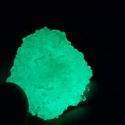 Kryptonite Crystal (97 Gram)