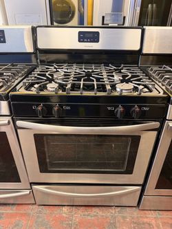 Frigidaire stove