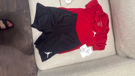Nike set new size 5 boys