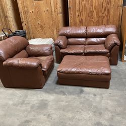 Leather Loveseat Cuddle Chair And Ottoman for Sale in Blaine MN