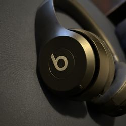 Beats Solo 4