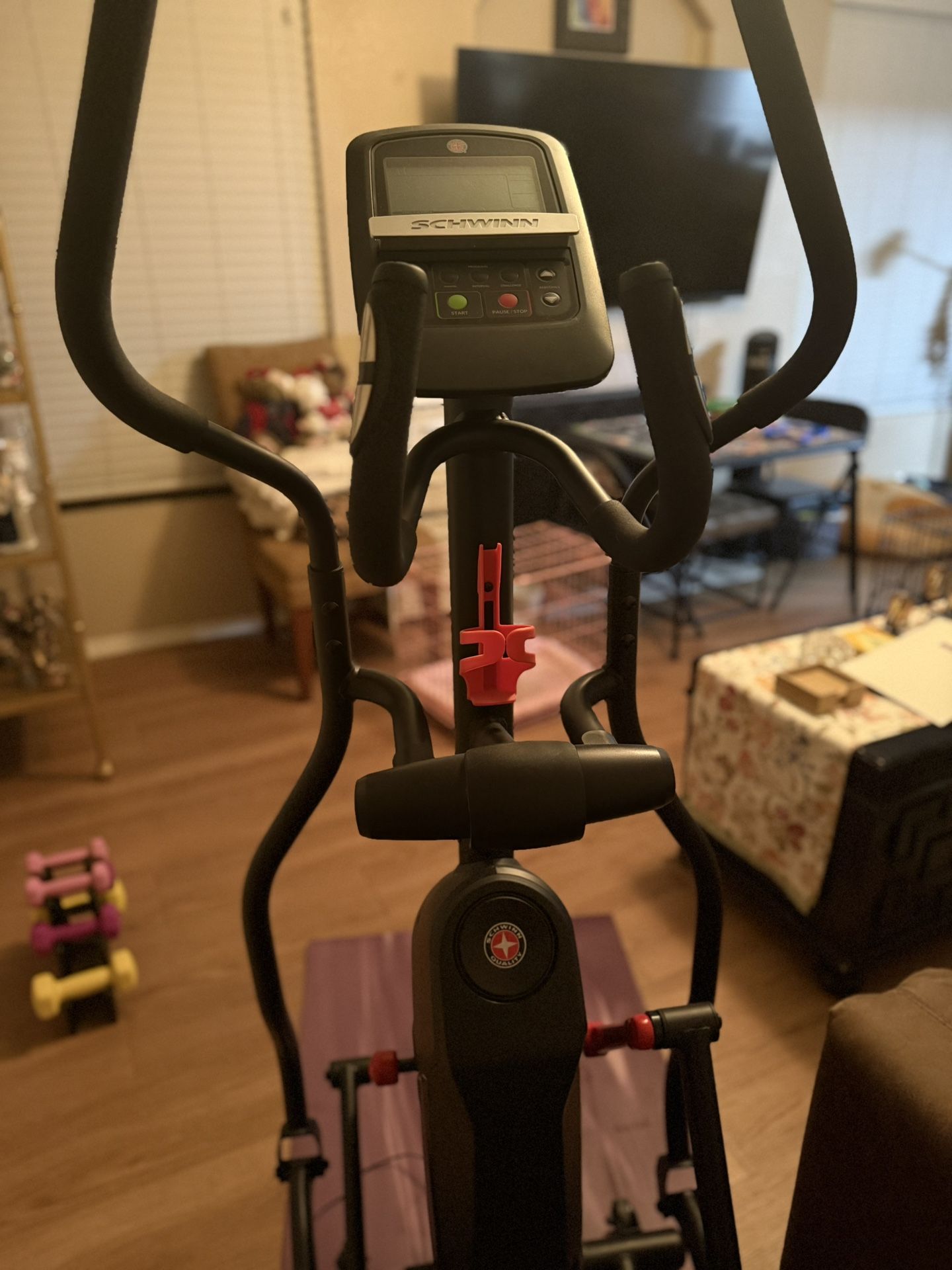 Schwinn 411 Elliptical Like New Condition Barely Used