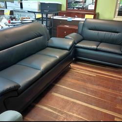 Modern Sofa & Loveseat Set 