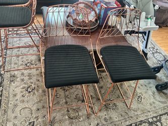 Bar stool