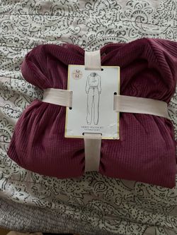 Victoria’s Secret Sporty 2 Piece Sweater (hoodie) & Sweat Pants Suit