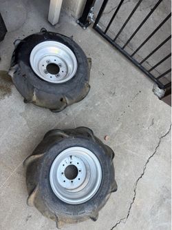 Sand tires
