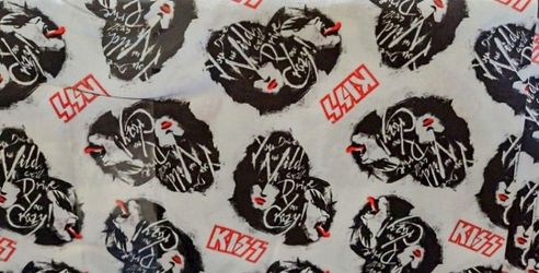 MONEY MAKER! FABRIC 11 BOLTS SNL CHEERS KISS NEW
