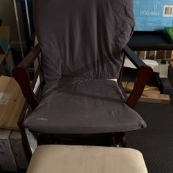 Rocking Chair 