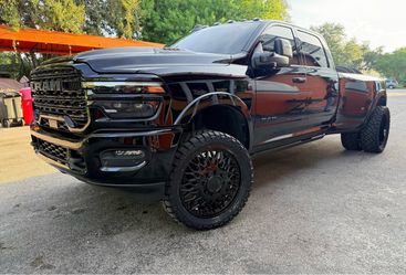 Set 24 Arena Dually Tires 35x12.50r24 RT And Lifkit , Ram 3500