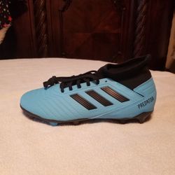 Adidas predator 18.3 Size 8.5