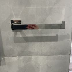 STAINLESS STEEL HAND TOWEL HOLDER