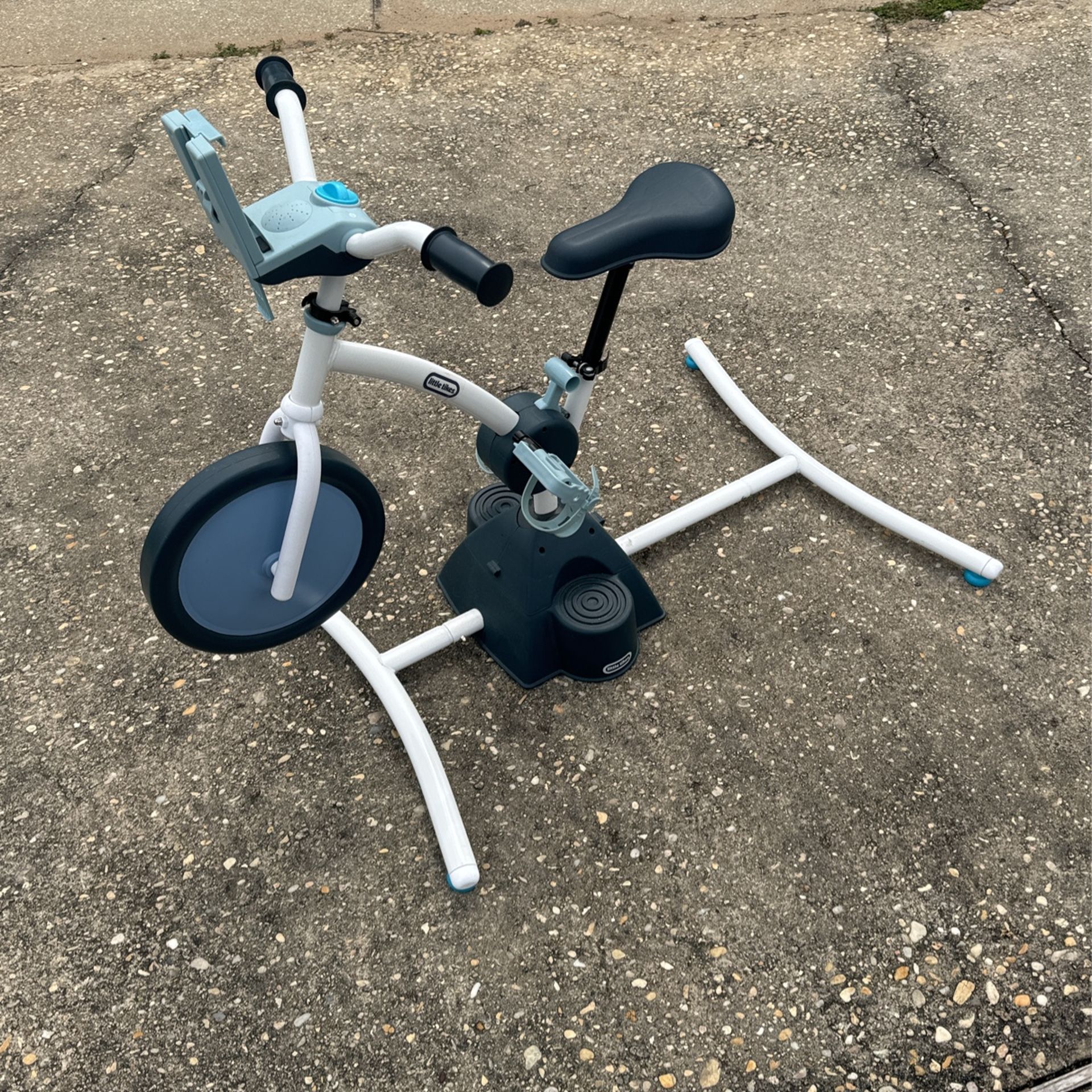 Little Tikes Pelican Bike 