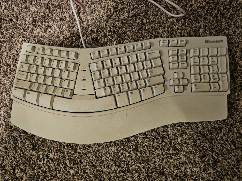 Microsoft Natural Ergonomic Keyboard Elite