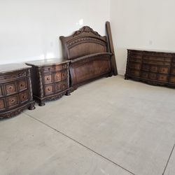 Bedroom set, king size