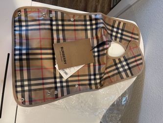 NEW Burberry Baby Bib