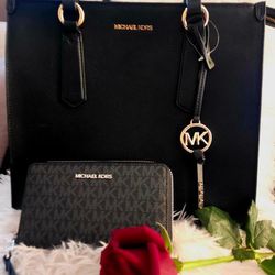 Michael Kors Tote Bag With Wallet Bundle