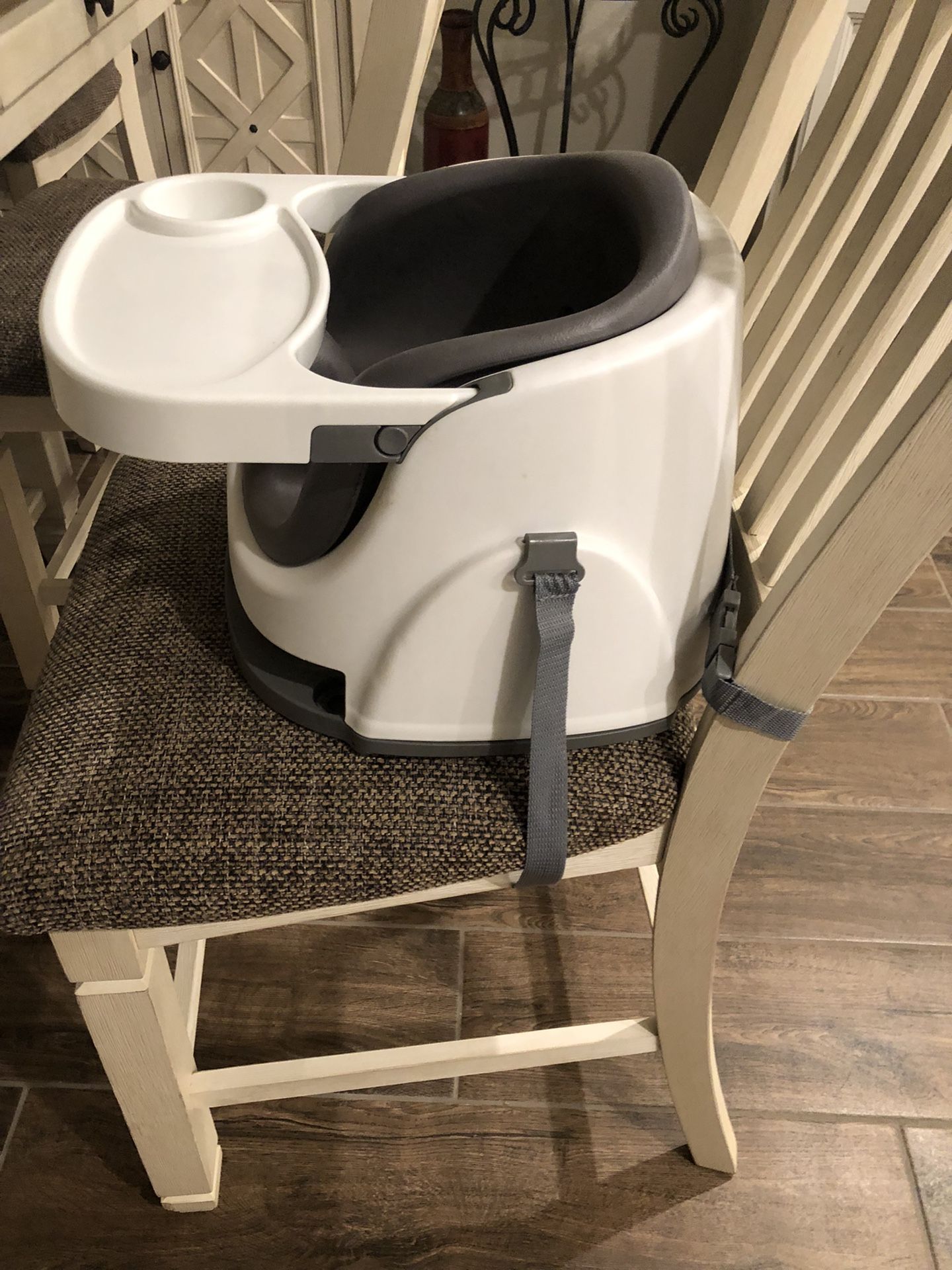 Baby Seat 20.00 Pickup In Mesa Near Ellsworth And Ray 