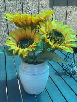 SUNFLOWER ARRANGEMENT