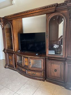 Entertainment Wall Unit