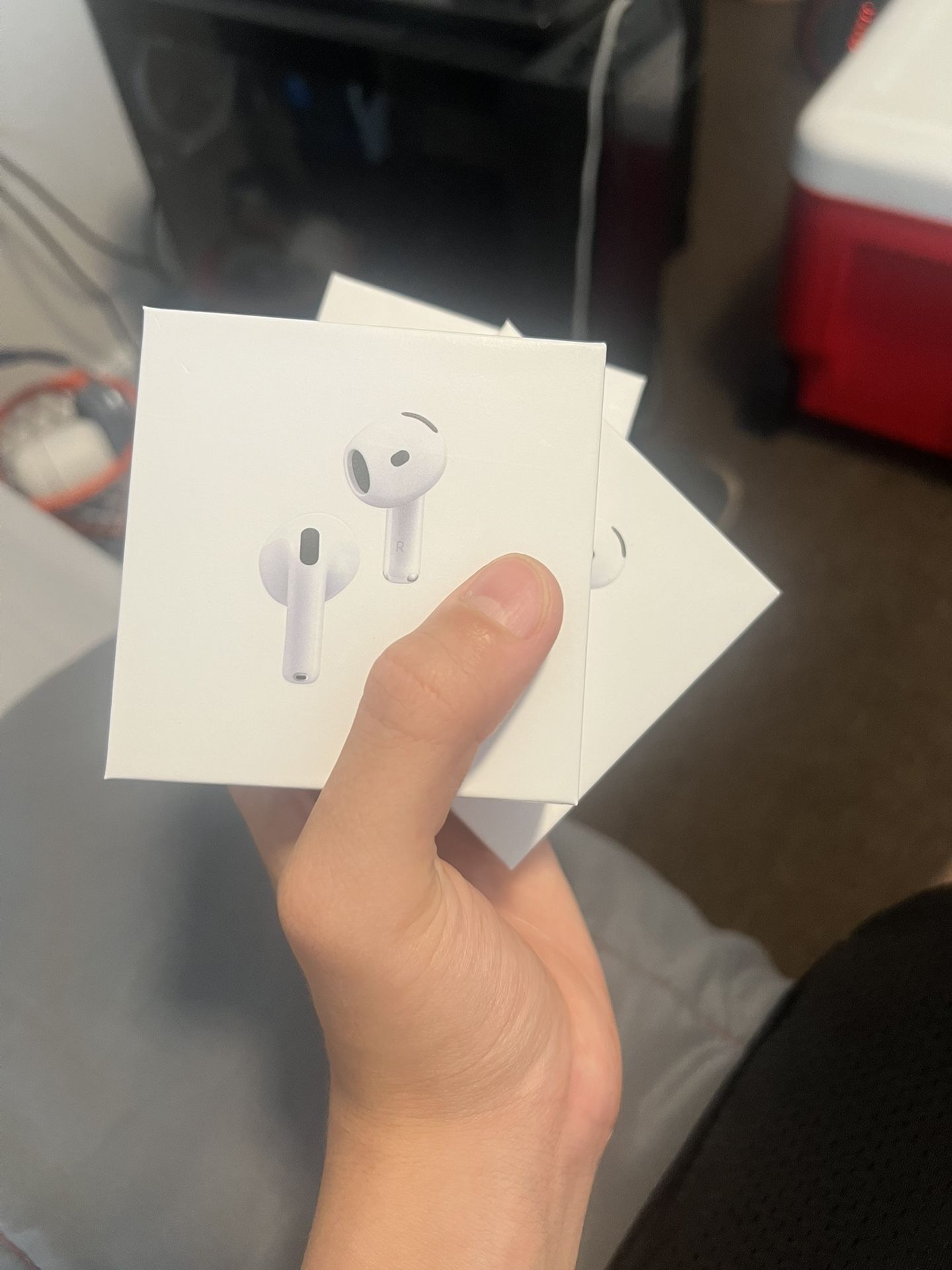 AirPods 4